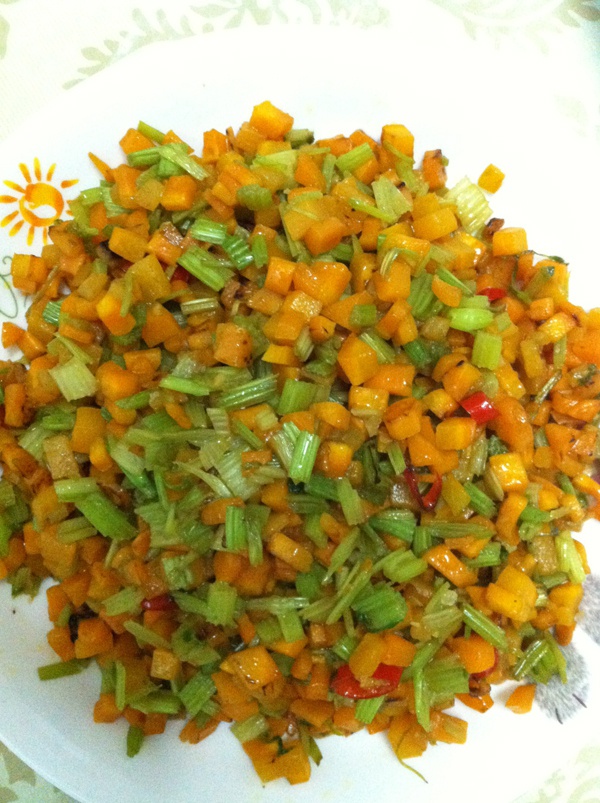 芹菜胡萝卜碎