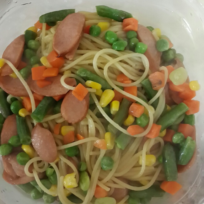 五彩缤纷炒意面