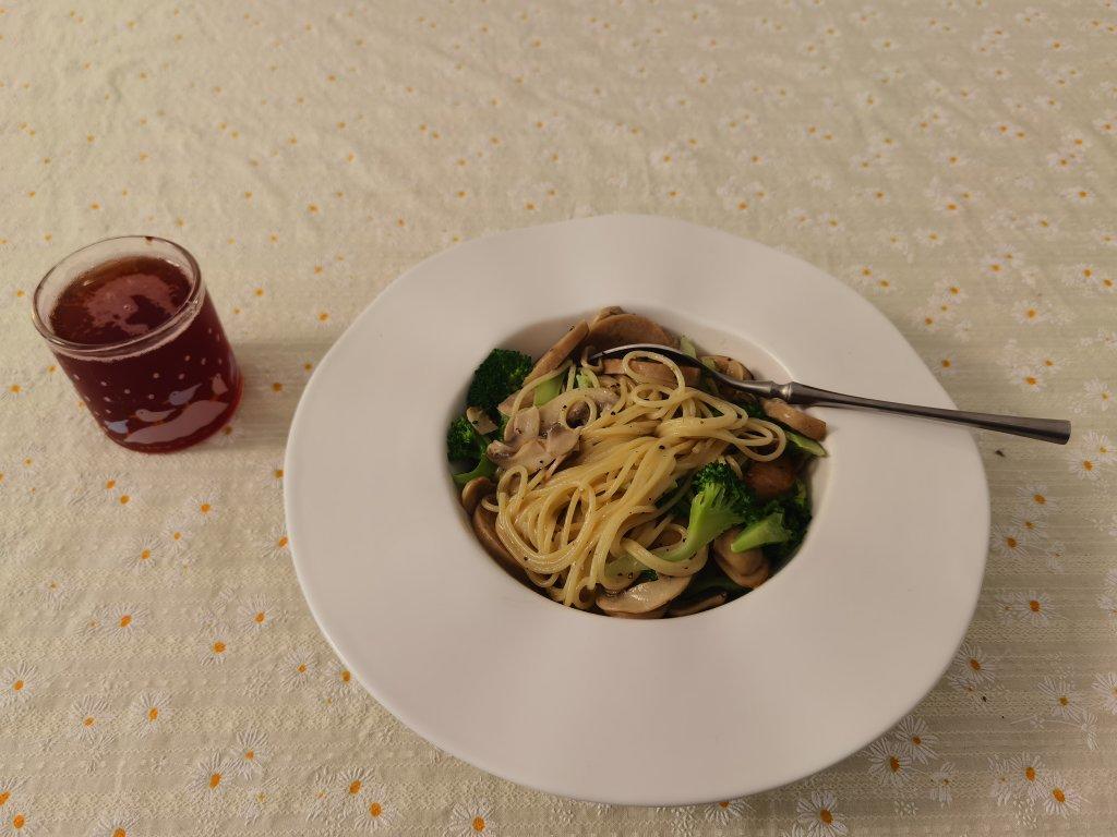 奶油芦笋蘑菇意面