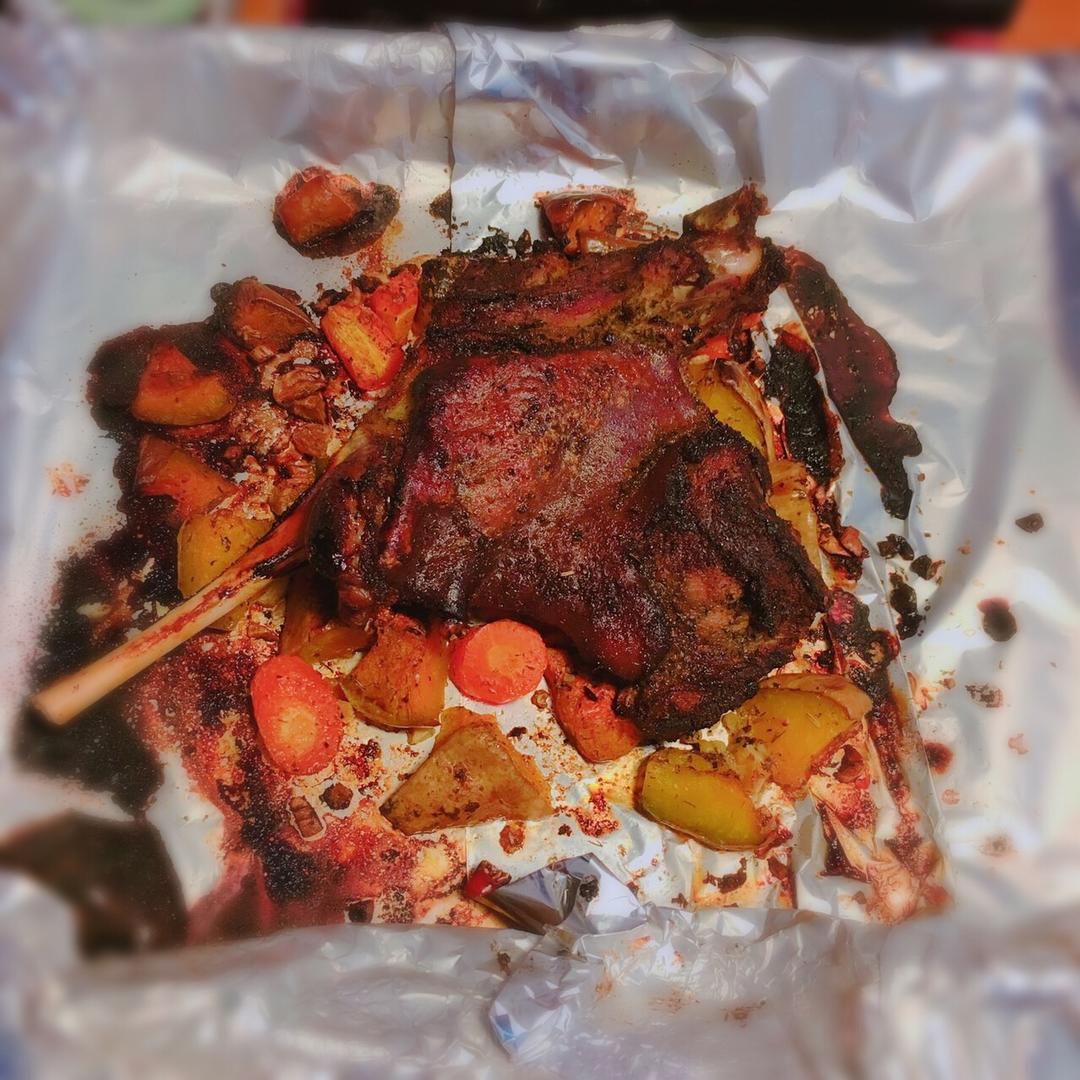 孜然蒜香烤羊腿