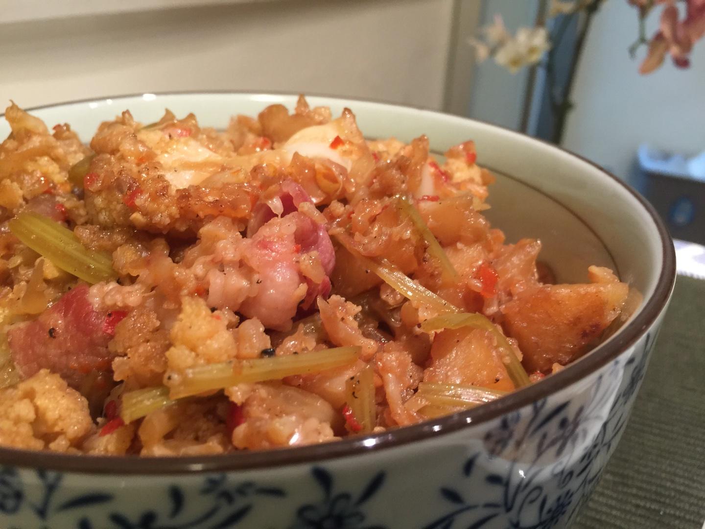 辣味菜花炖土豆的做法 步骤1
