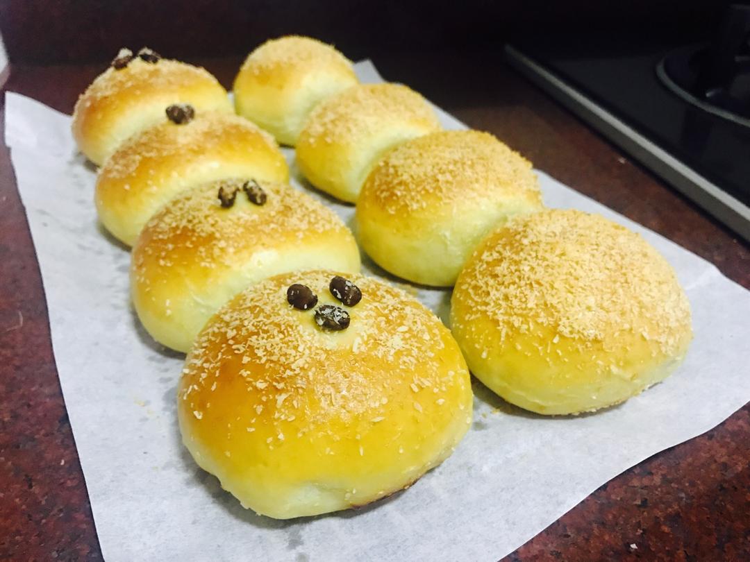 软绵绵黄米面包
