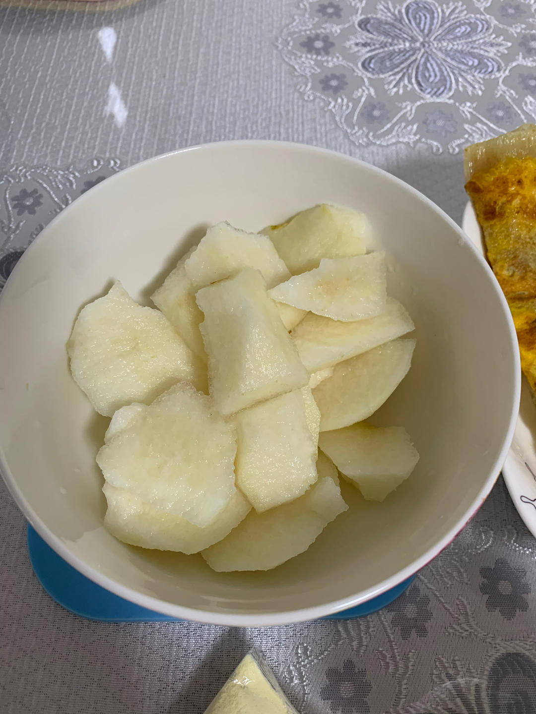 一屋，二人，三餐，四季
