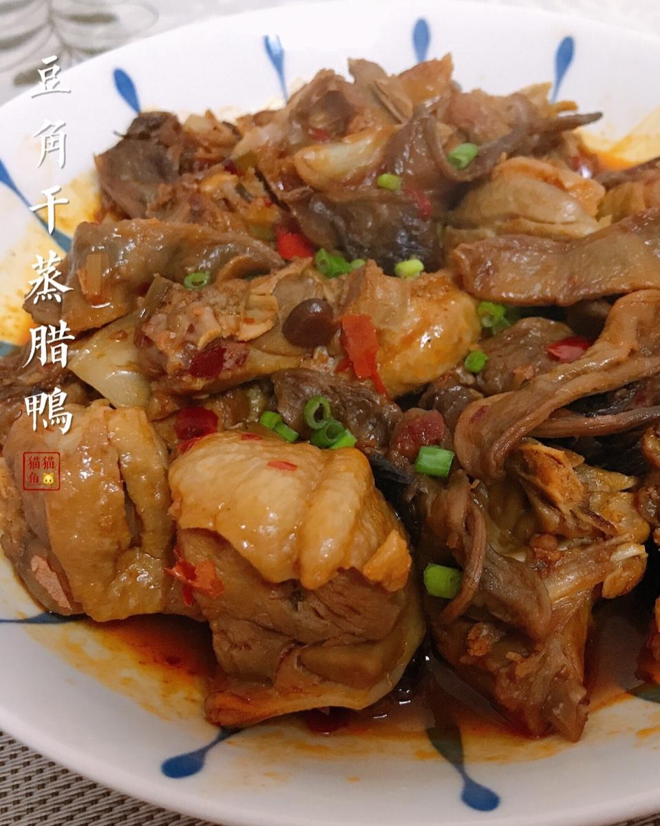 厨师长教你一道年菜：“腊味合蒸”的家乡做法，很有家的味道