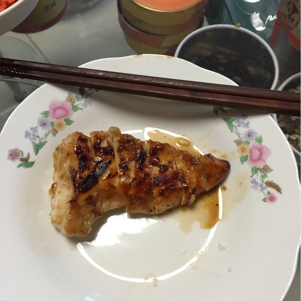 酷炫屌炸天好吃的煎鸡胸肉（香蒜蜂蜜煎鸡胸肉）