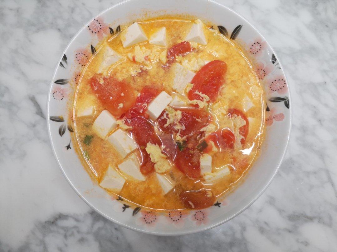 低脂美味的番茄豆腐鸡蛋汤