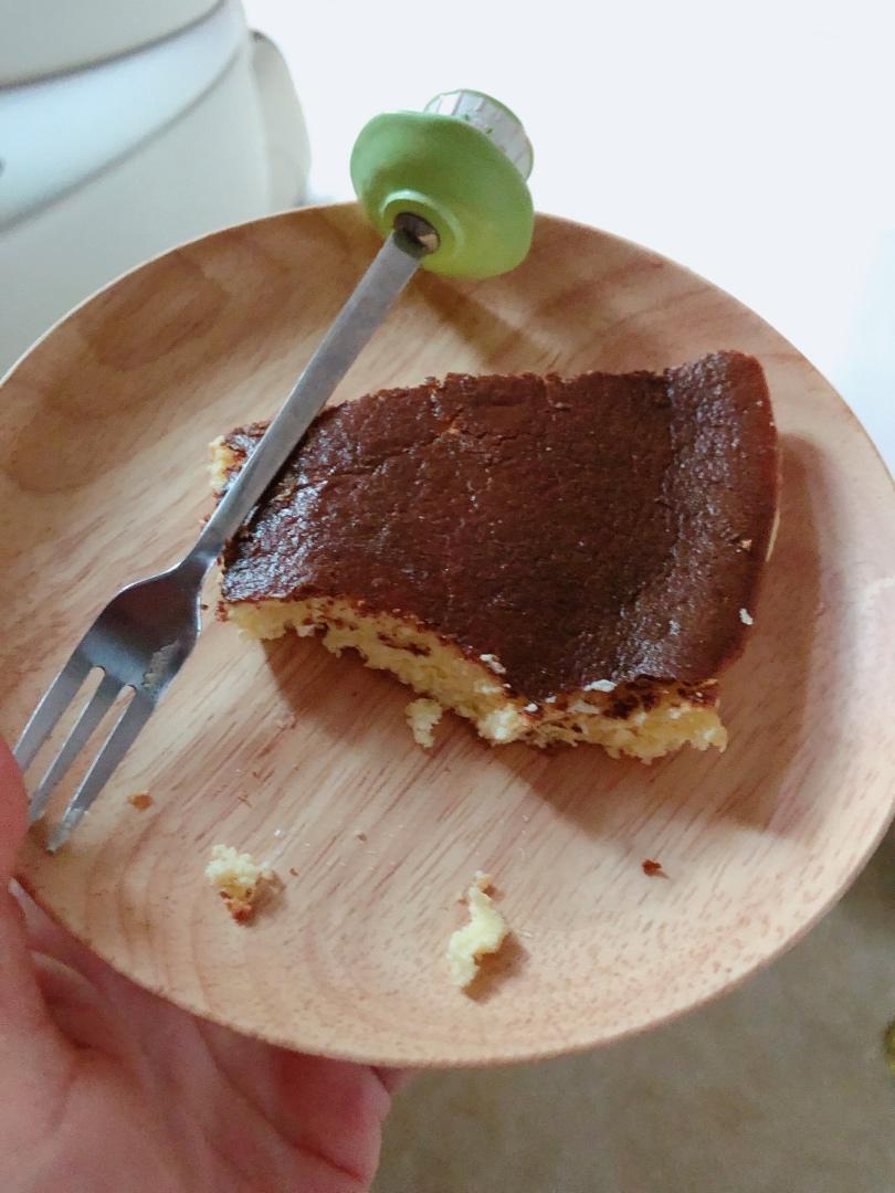 【KETO生酮/低碳】超级简单搅一搅能做的：巴斯克烧焦芝士蛋糕