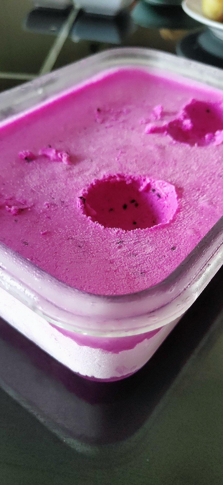 哈根达斯不是梦——火龙果版冰淇淋