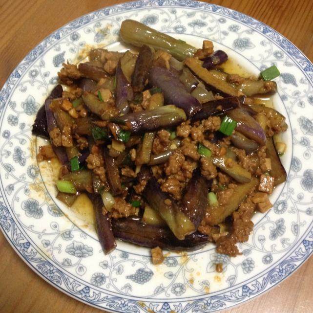 酱香肉末烧茄子