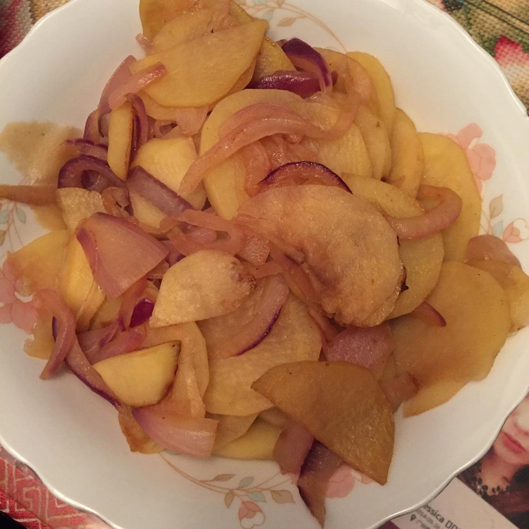 洋葱炒土豆片
