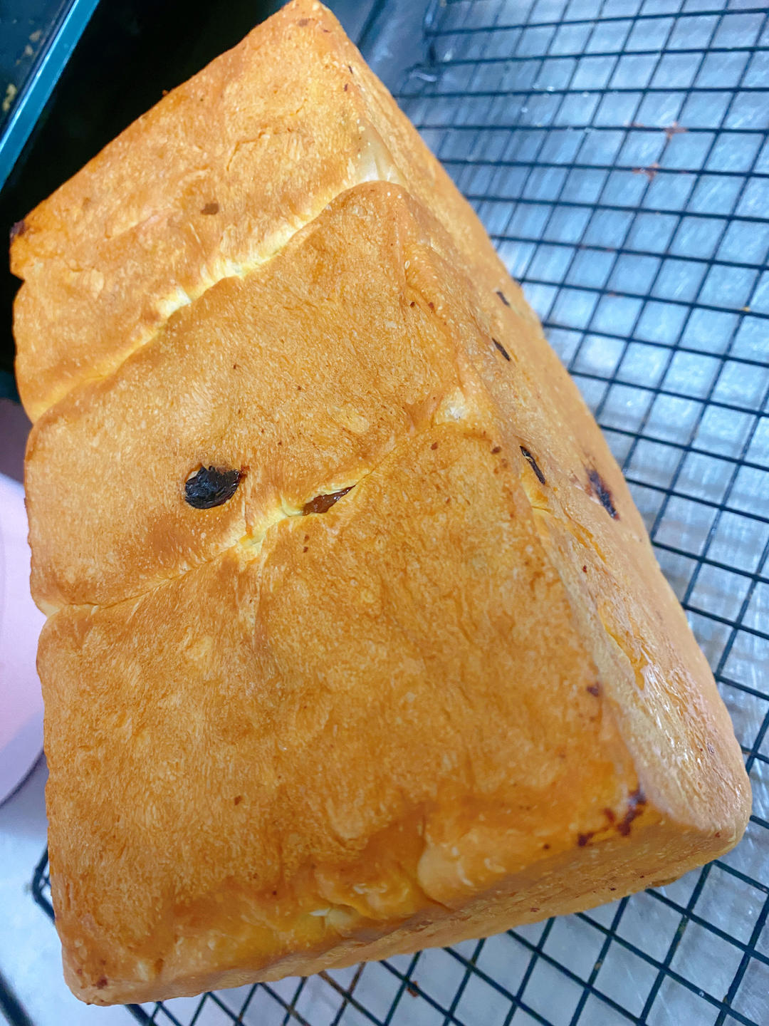 我最近每天做一个的葡萄干吐司，真的超松软好吃！