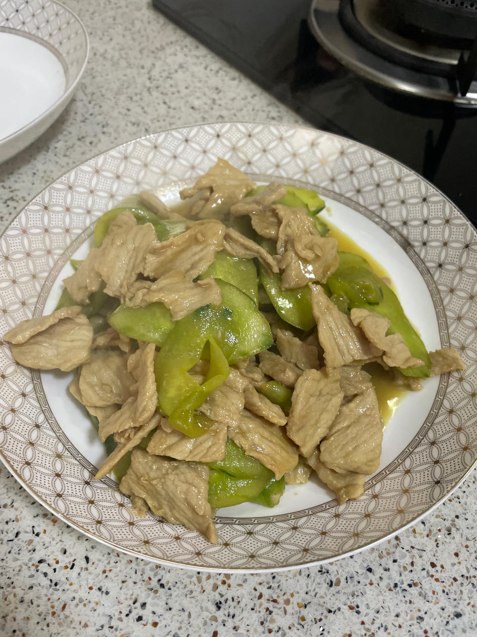 黄瓜炒肉片