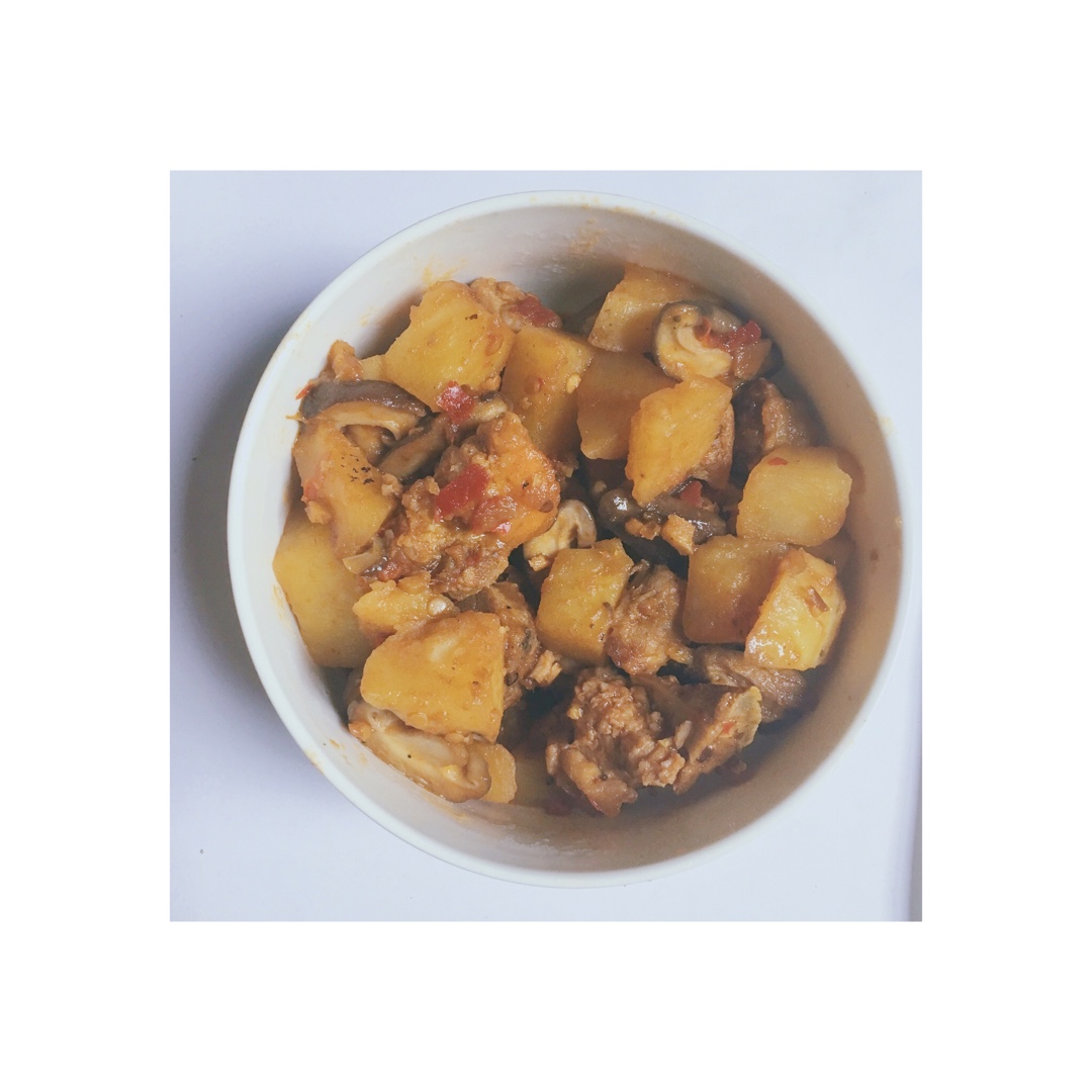 川味土豆烧排骨