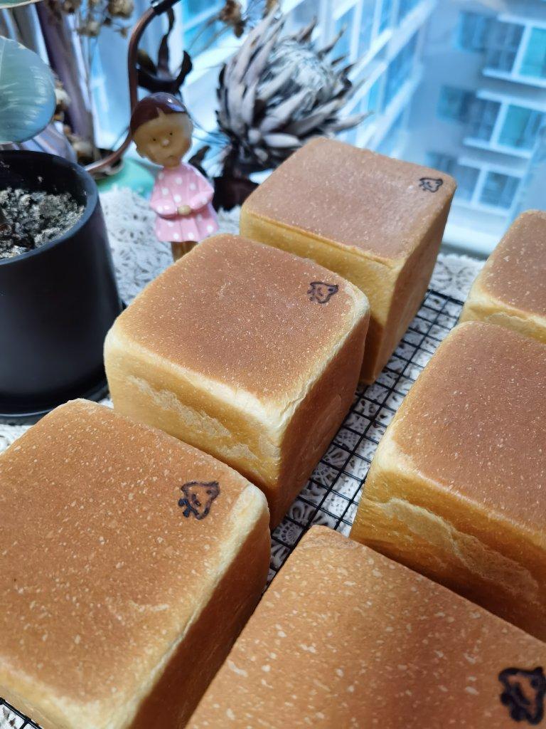 鲜奶吐司（老面法）