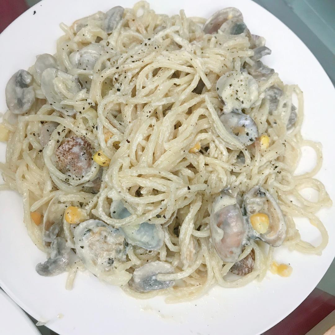 奶油蘑菇意大利面