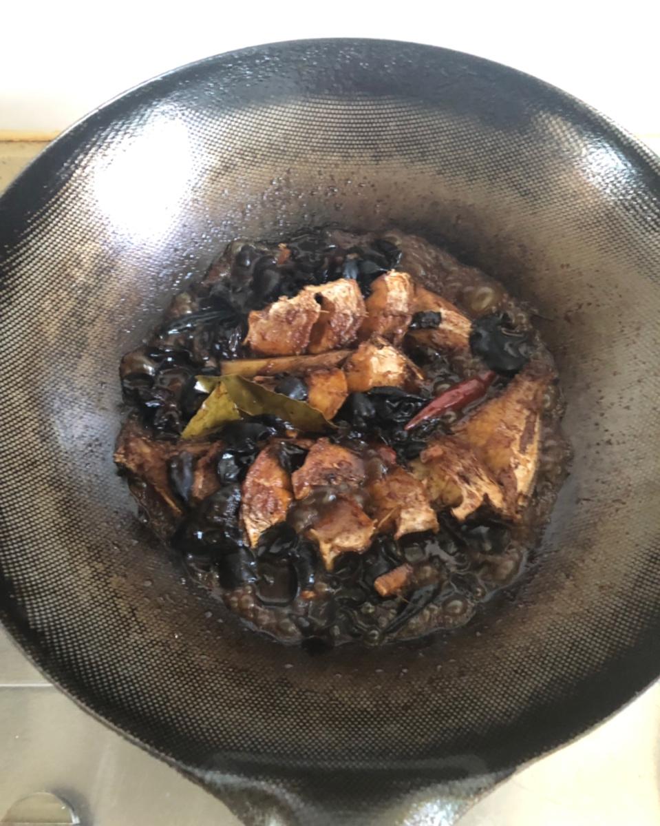 红烧扒皮鱼