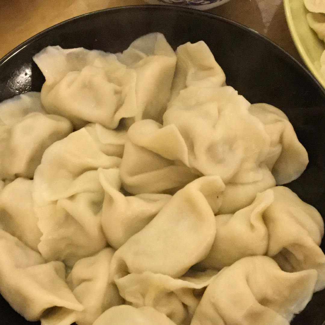 芹菜胡萝卜猪肉水饺