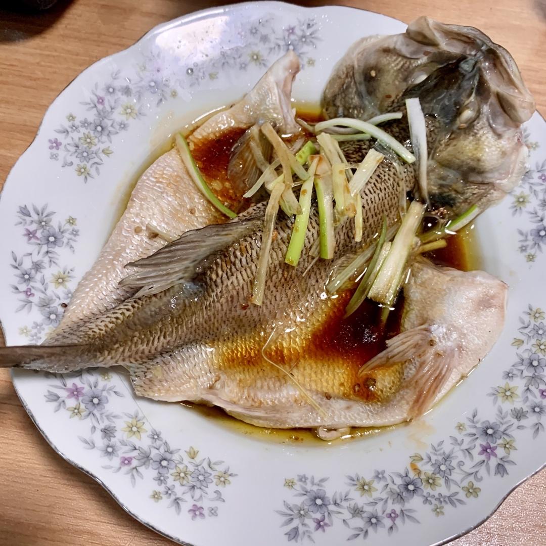 清蒸鲈鱼：如何蒸出酒店水平的鱼