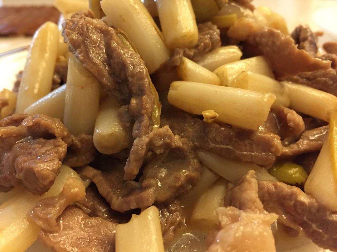 酸辣脆藕牛肉粒