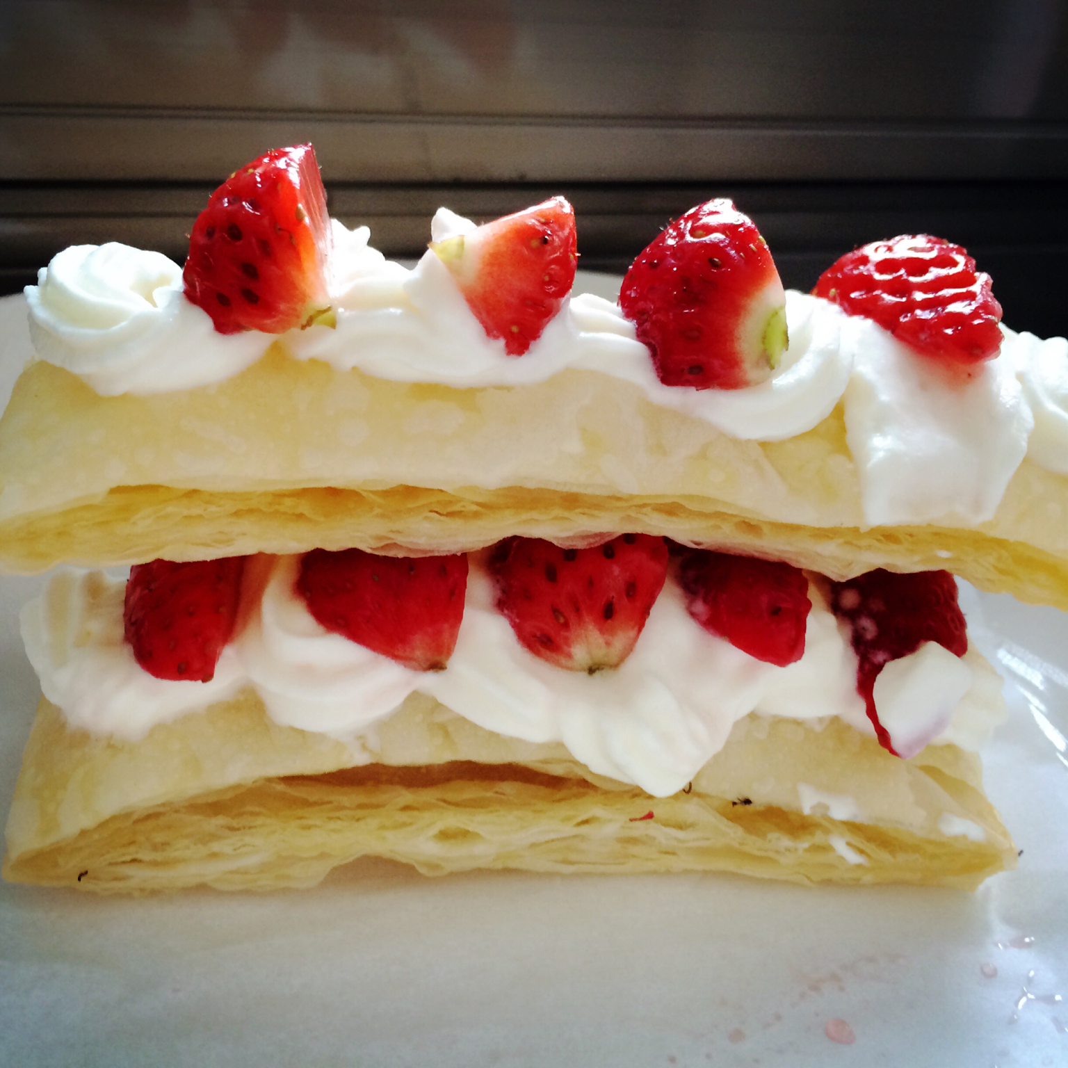 小艾琳c做的草莓拿破仑飞饼版