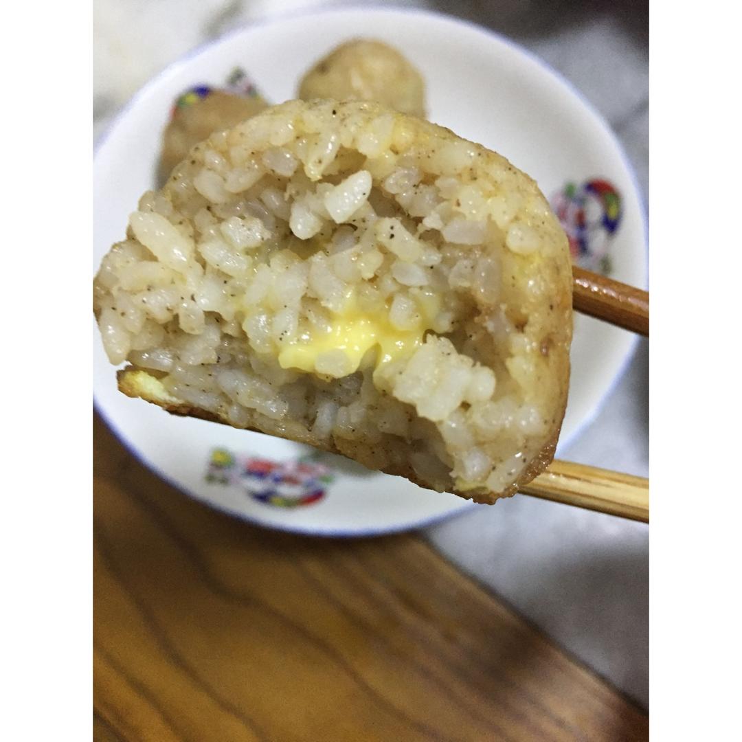 芝士蛋煎饭团