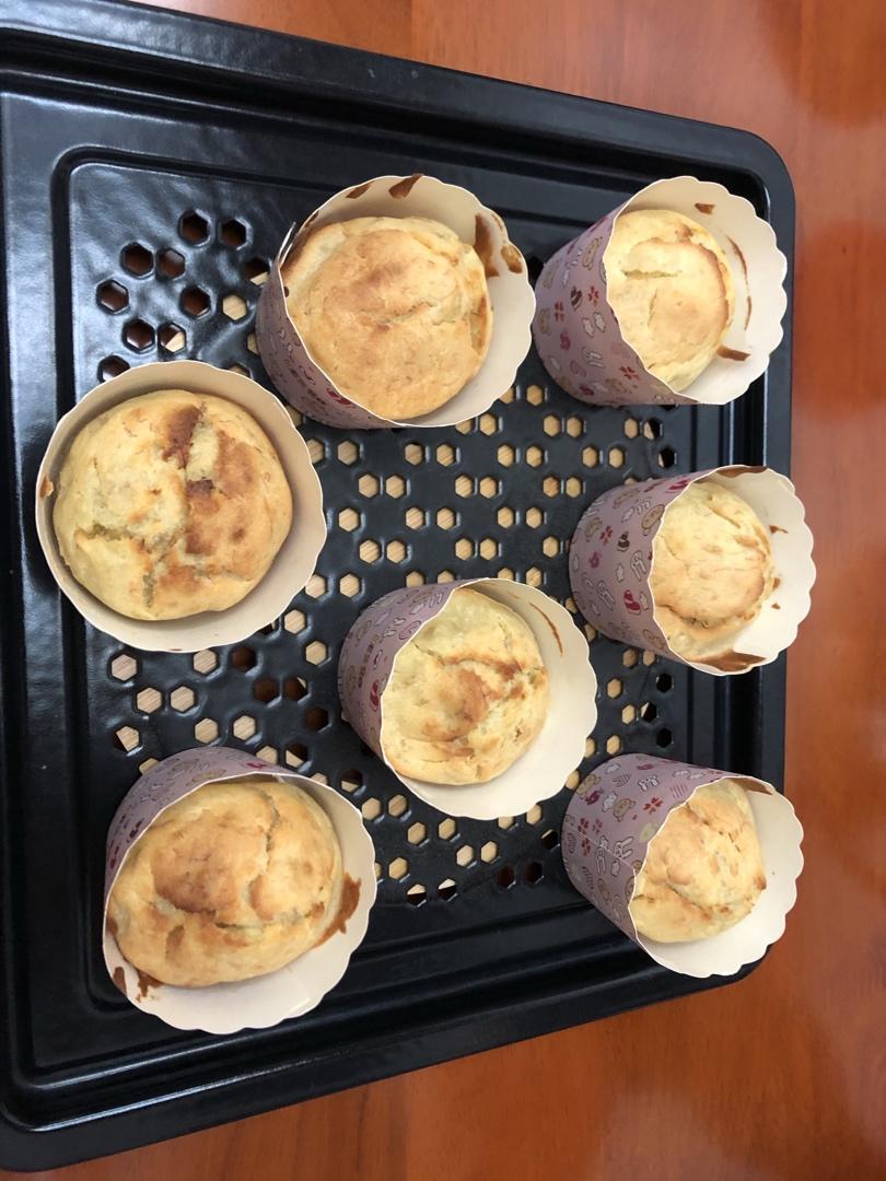 简单到没朋友的酸奶香蕉玛芬🍌香蕉这样做最好吃啦😋