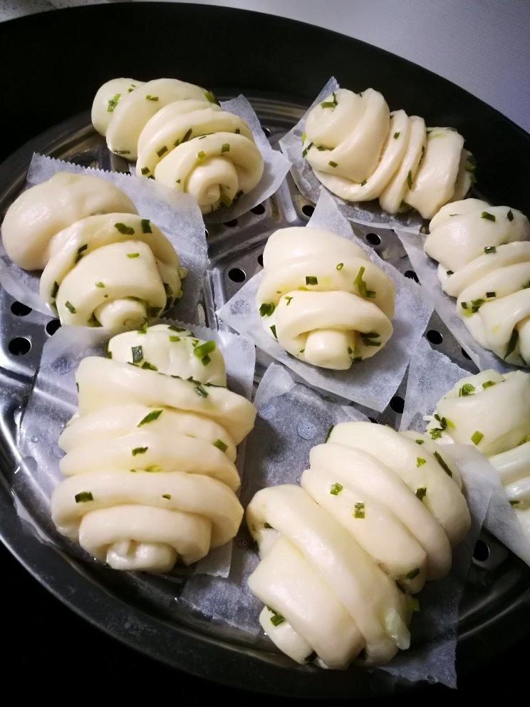 传统的葱油花卷