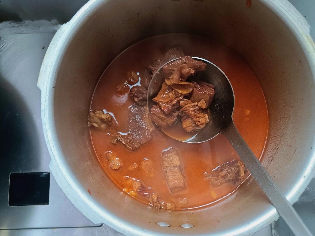 简单又美味的炖牛腩（高压锅版）