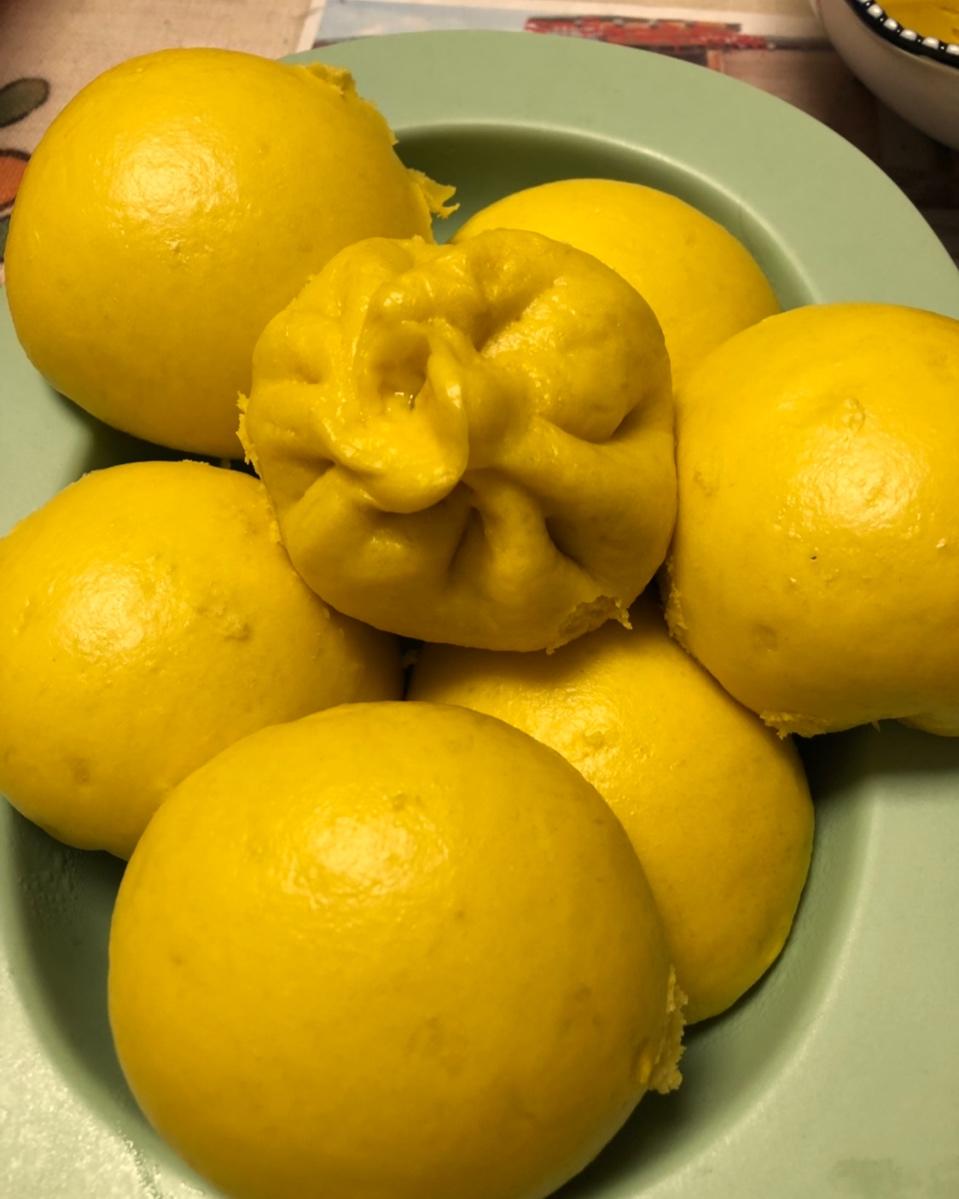 新手也可以--详解如何做出人见人爱、金黄的南瓜馒头