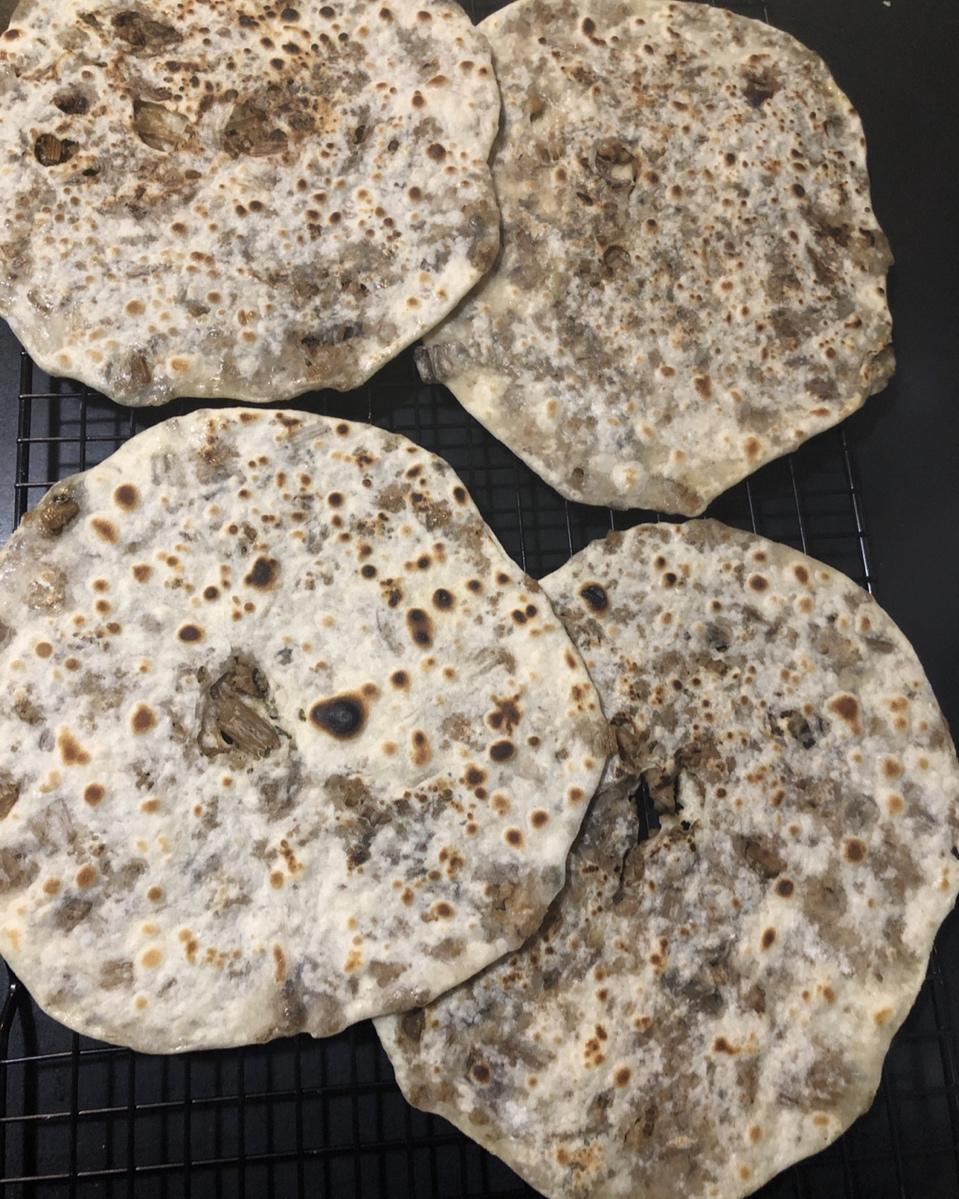 干香薄脆的梅干菜饼