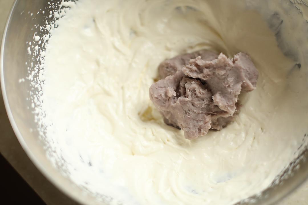 【北鼎品牌公开课】不易裂的戚风蛋糕卷（百香果芒果&芋泥肉松两种口味）的做法 步骤19