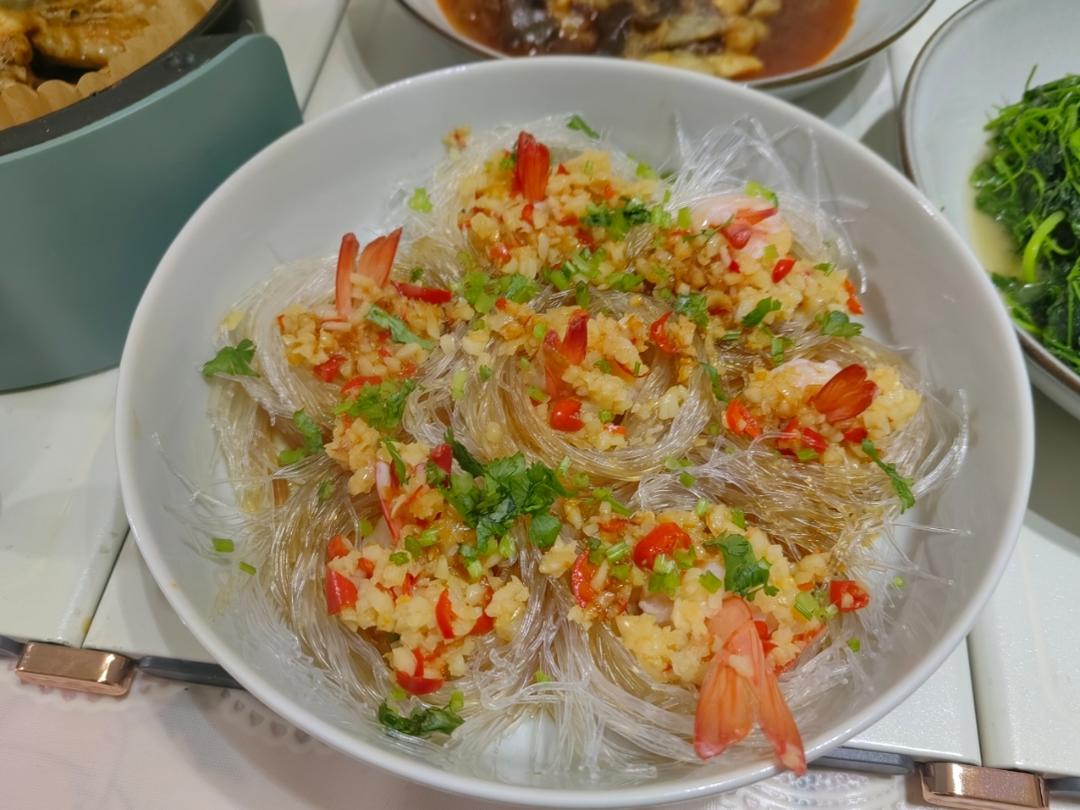 年夜菜之腰缠万贯~蒜蓉粉丝蒸虾尾