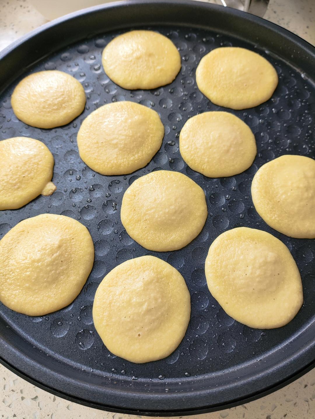宝宝辅食：苹果奶香松饼