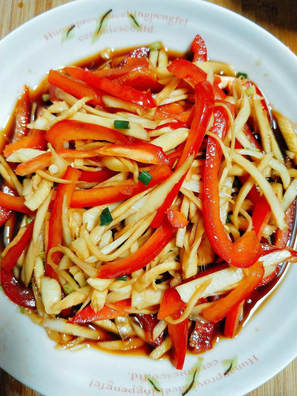 杨阿依莎做的凉拌仔姜