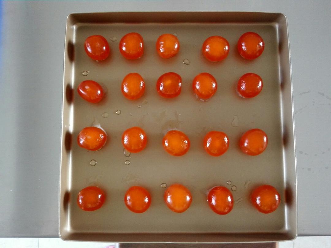 广式月饼——蛋黄莲蓉月饼