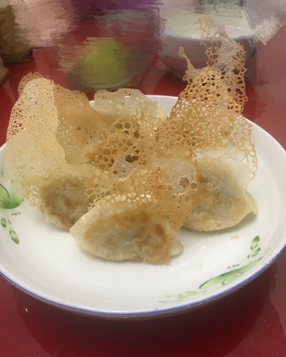 冰花蕾丝煎饺