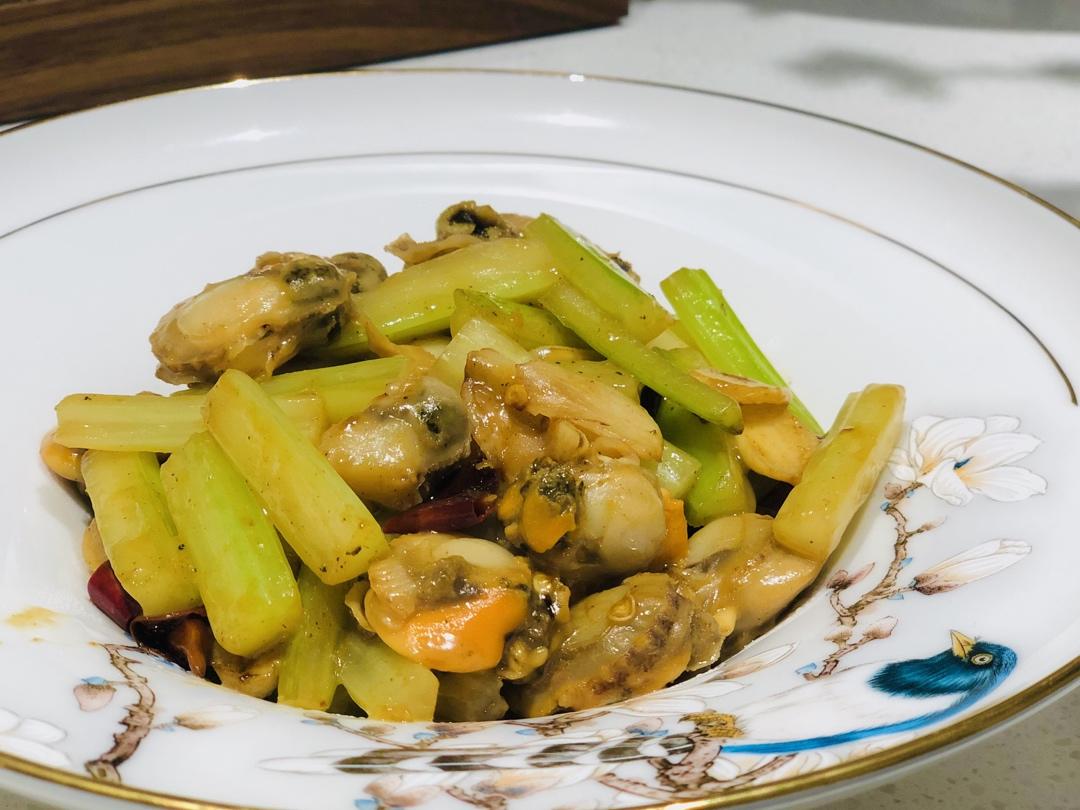 小爽的香芹辣椒炒扇贝