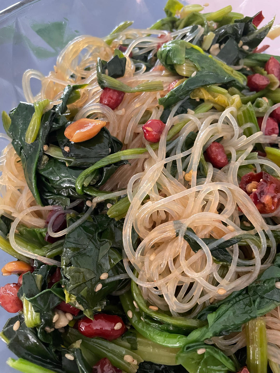 开胃爽口又营养的菠菜拌粉丝