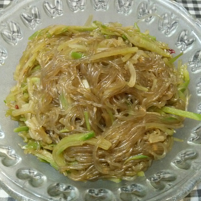 萝卜丝炒粉条