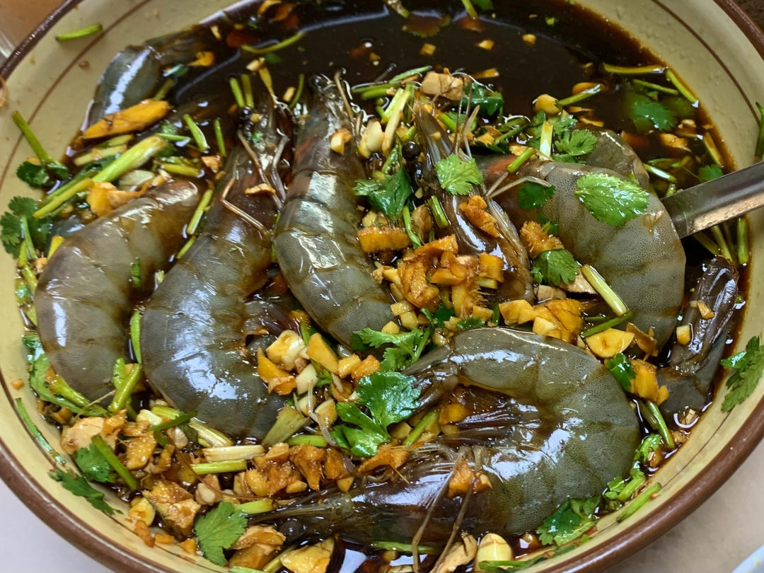 生呛虾，生腌虾（肉质细腻，口感鲜美）