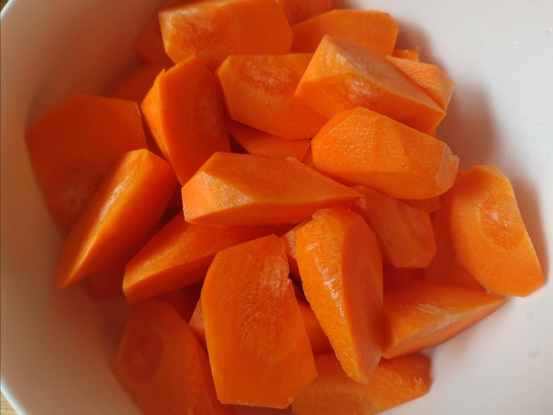 周末懒人版胡萝卜红烧牛腩