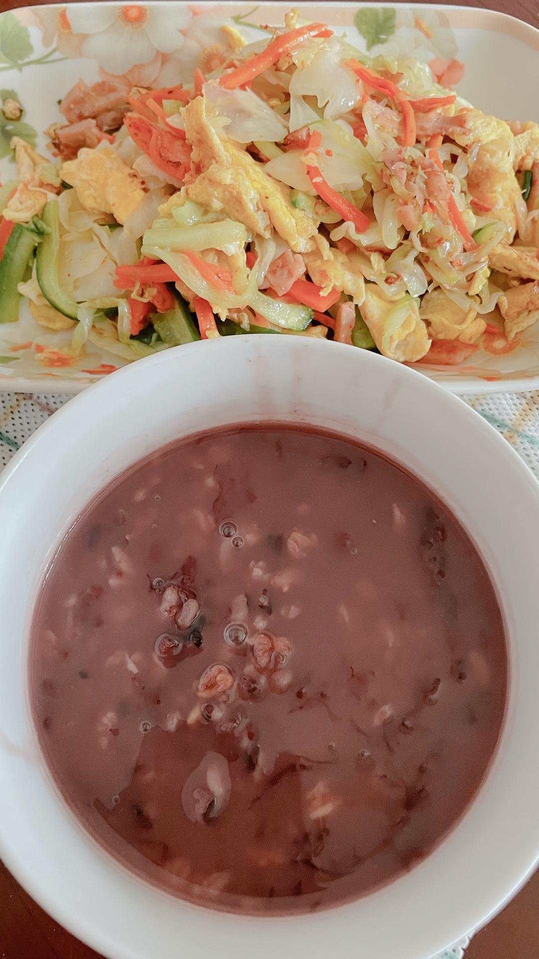 多色菜鸡蛋炒午餐肉的做法