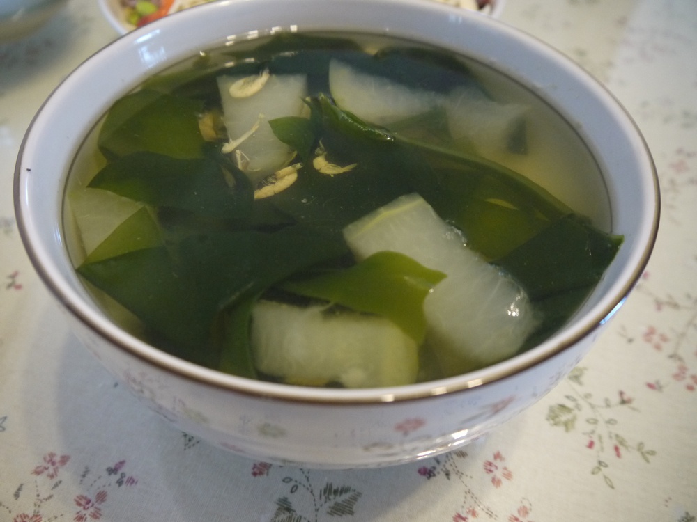 冬瓜虾皮海带汤