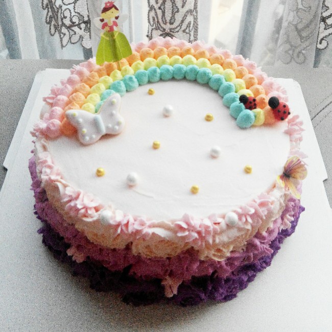 彩虹蛋糕