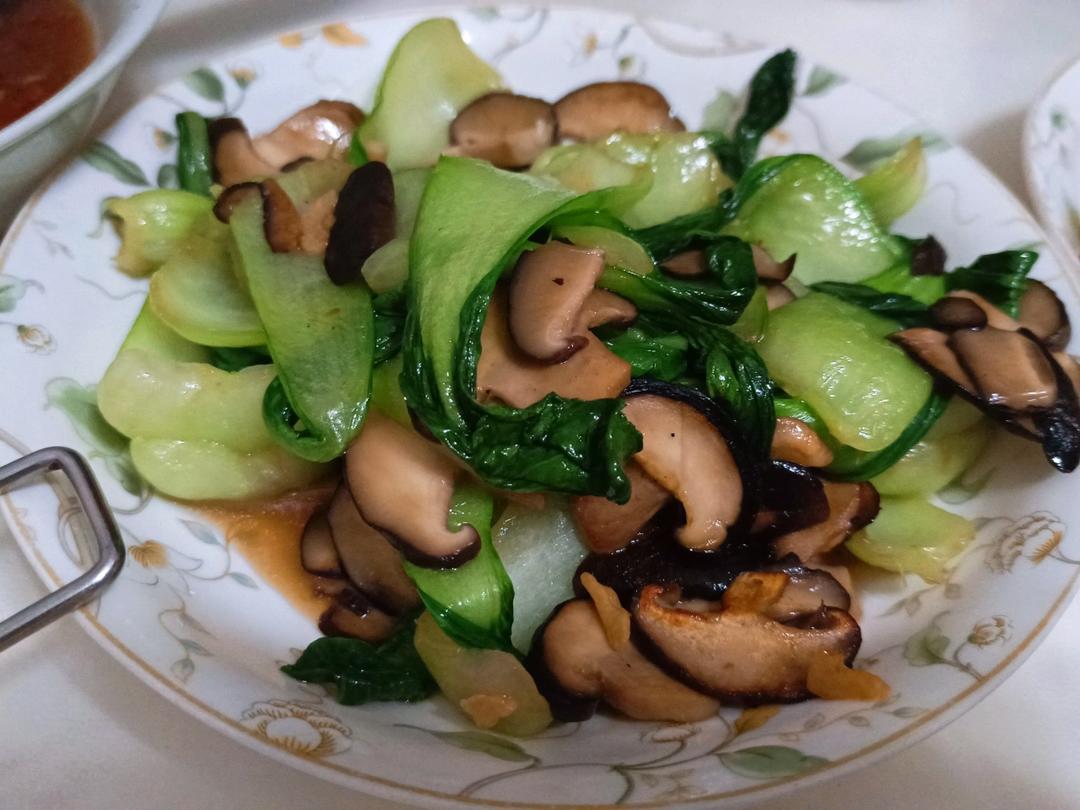 香菇油菜（简单快手）
