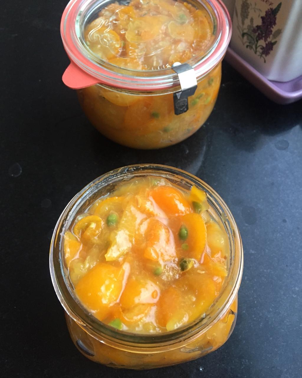 金桔酱润肺止咳化痰疗效好。金桔酱。