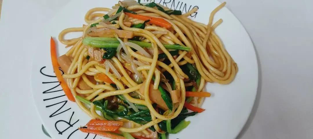 没放一粒肉㊙️却比夜市路边摊还好吃的🔥炒面
