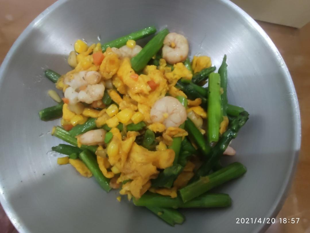 芦笋鸡蛋炒虾仁