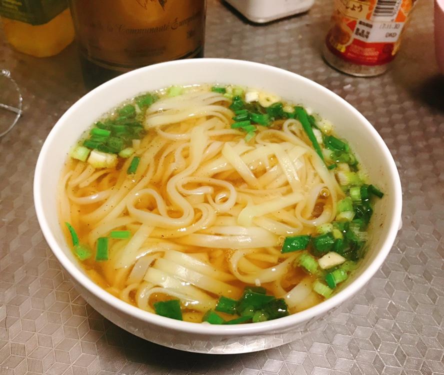 芒果味儿巧克力做的一碗热汤面