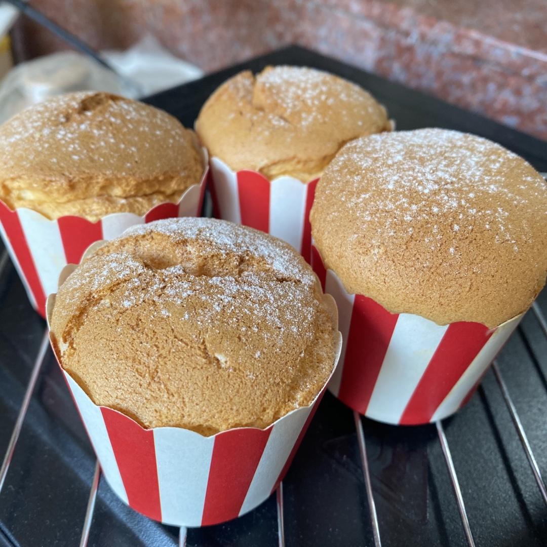 纸杯蛋糕 8寸戚风蛋糕的量